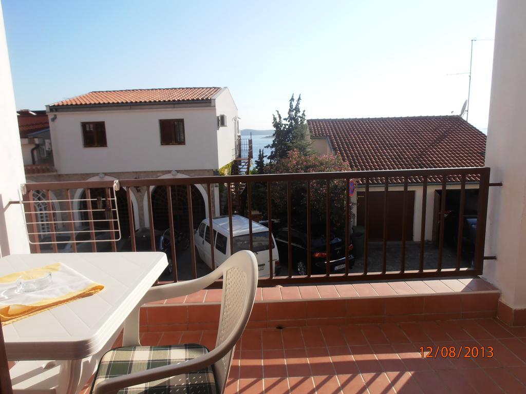 Apartments Meni Drage Chambre photo