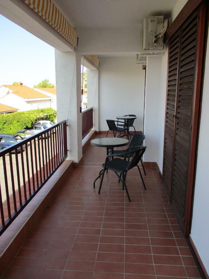 Apartments Meni Drage Extérieur photo